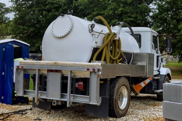 Portable Toilet Options We Offer in Hunters Creek Village, TX